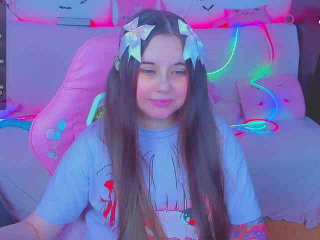 LoliSuccub webcam