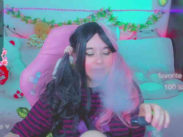 LittleKitsune Live Webcam on BongaCams