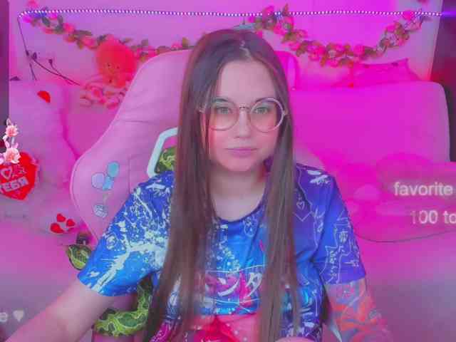 LoliSuccub webcam