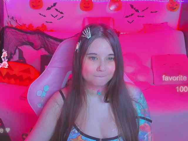 LoliSuccub webcam