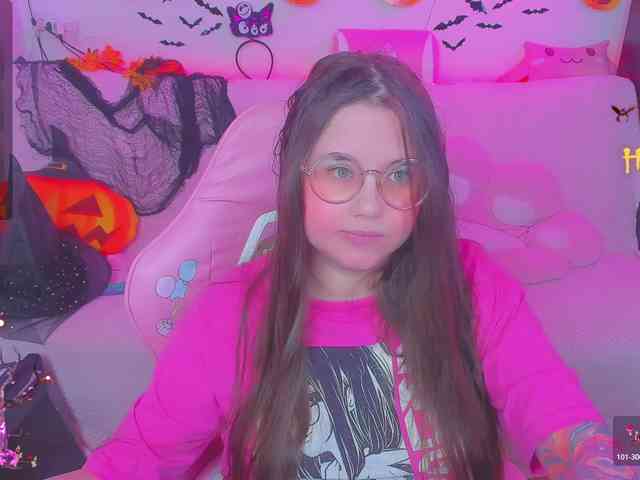 LoliSuccub webcam