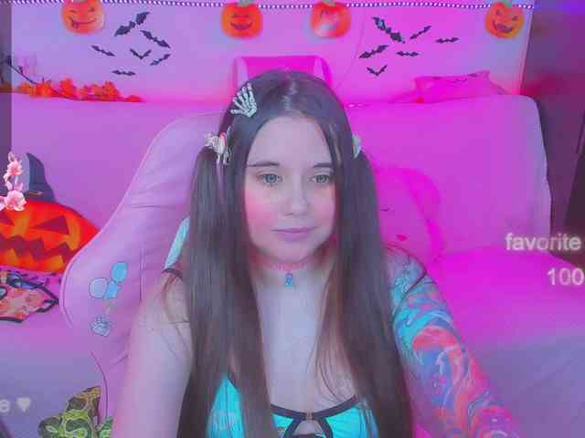 LoliSuccub webcam