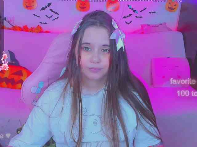 LoliSuccub webcam