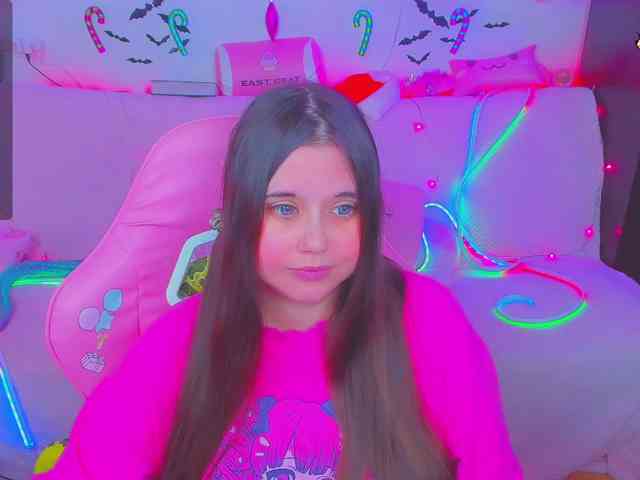 LoliSuccub webcam