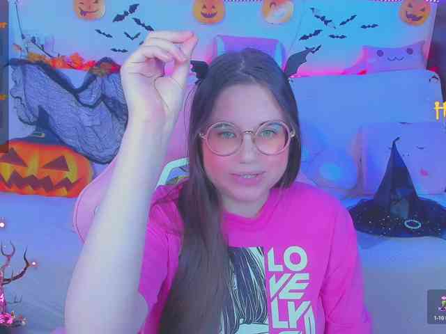 LoliSuccub webcam