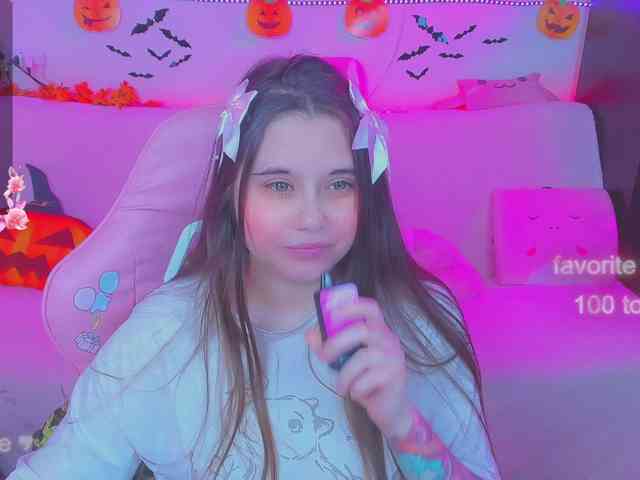 LoliSuccub webcam