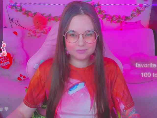 LoliSuccub webcam