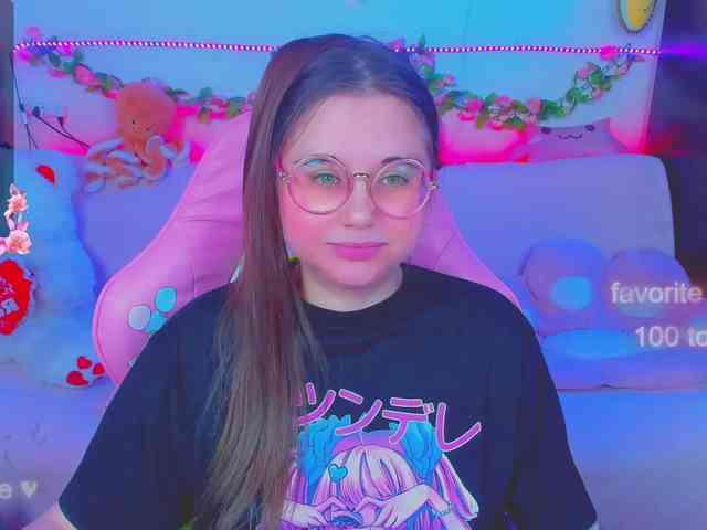 LoliSuccub webcam