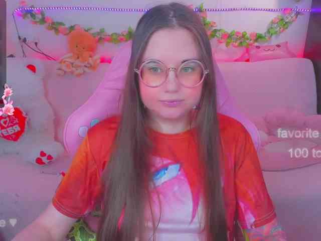 LoliSuccub webcam