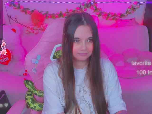 LoliSuccub webcam