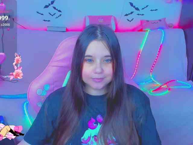LoliSuccub webcam