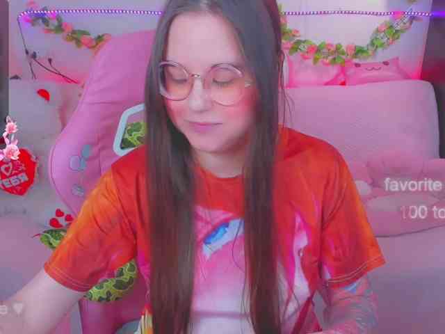 LoliSuccub webcam