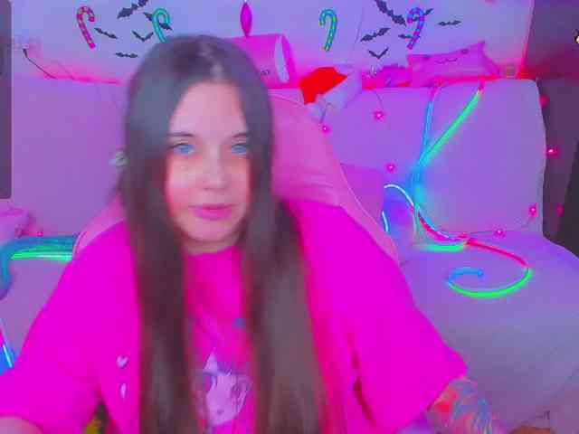 LoliSuccub webcam