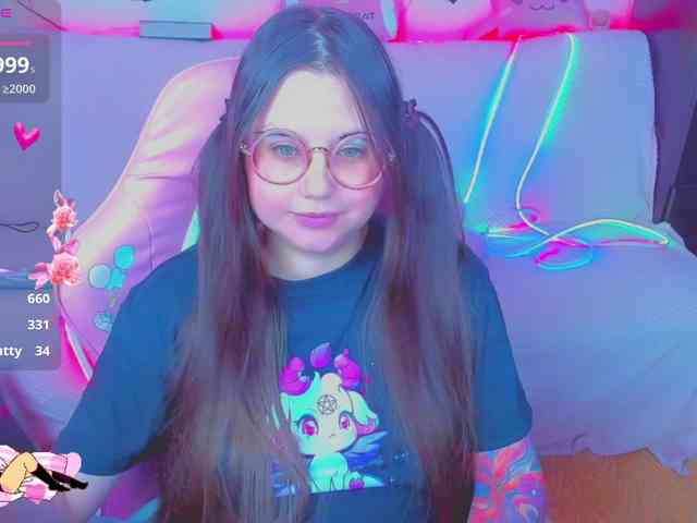 LoliSuccub webcam