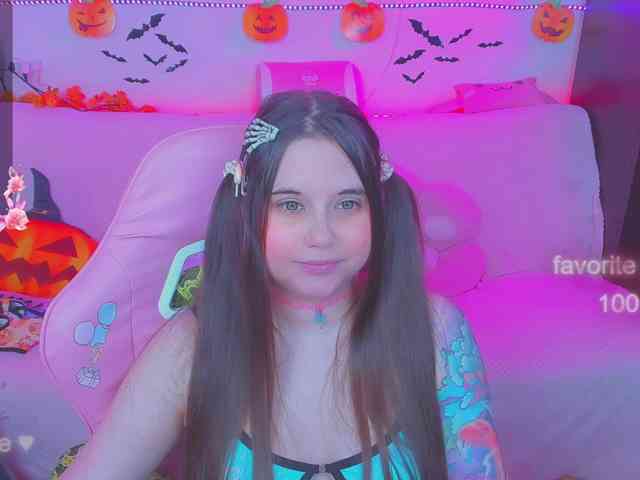 LoliSuccub webcam