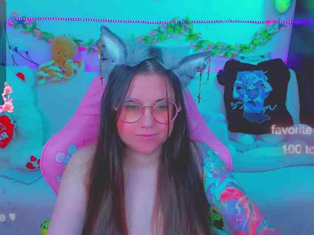 LoliSuccub webcam