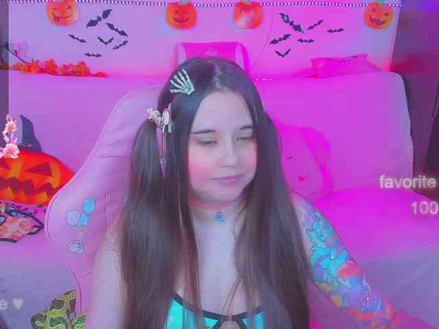 LoliSuccub webcam