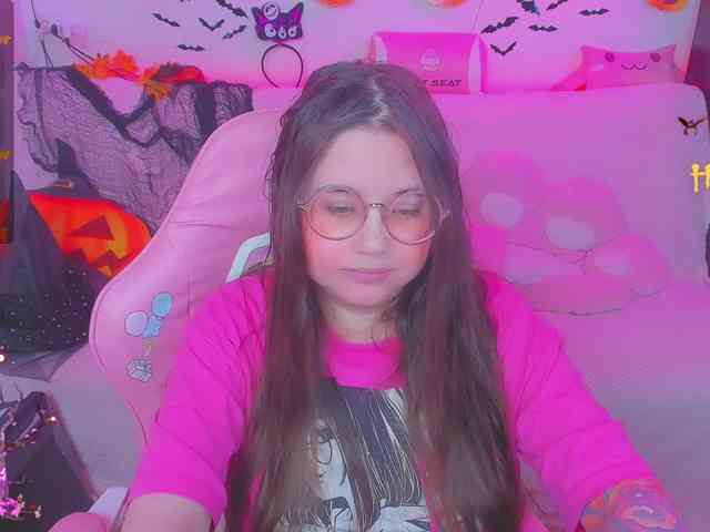 LoliSuccub webcam