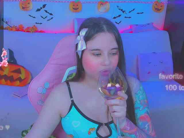 LoliSuccub webcam