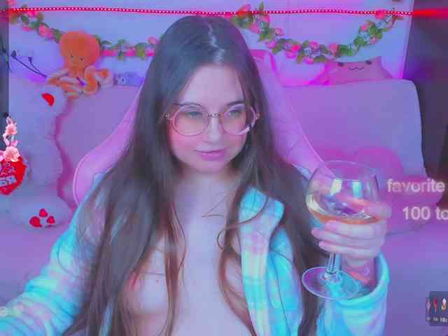 LoliSuccub webcam