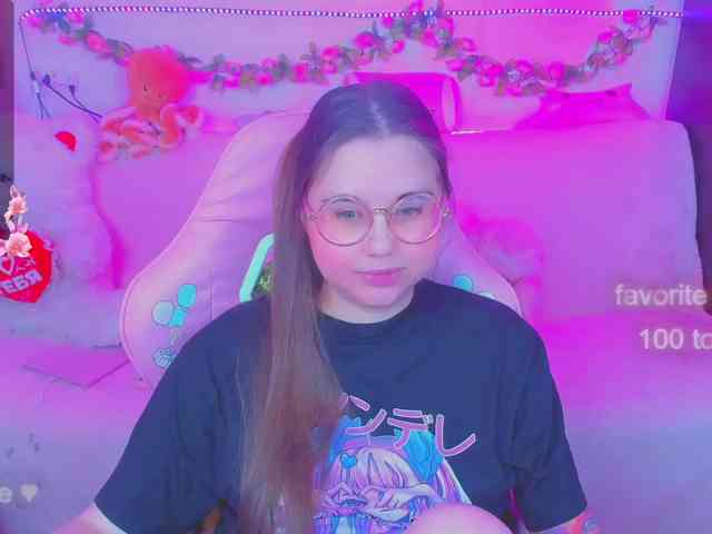 LoliSuccub webcam