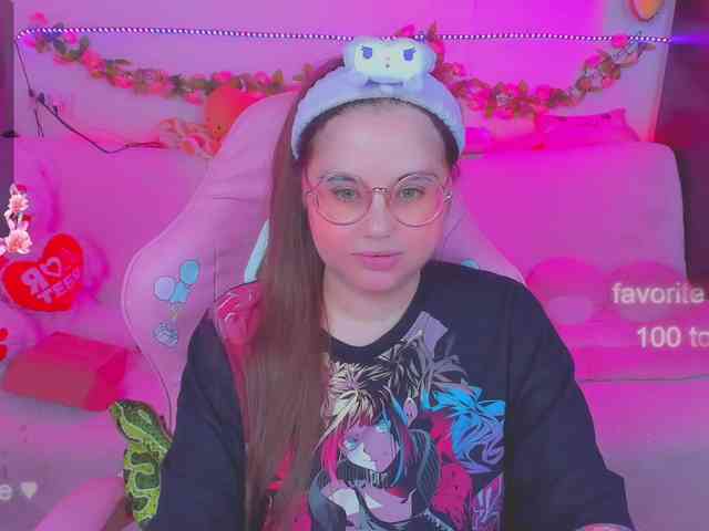 LoliSuccub webcam