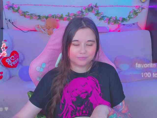 LoliSuccub webcam
