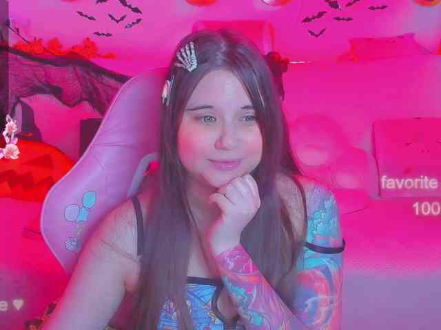 LoliSuccub webcam