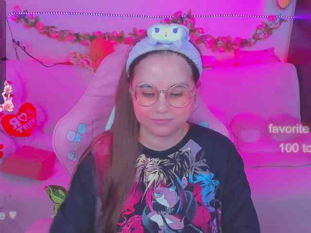 LoliSuccub webcam