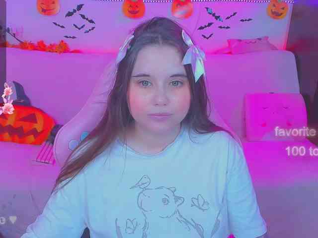 LoliSuccub webcam