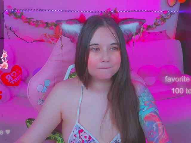 LoliSuccub webcam