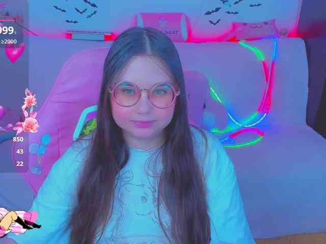 LoliSuccub webcam