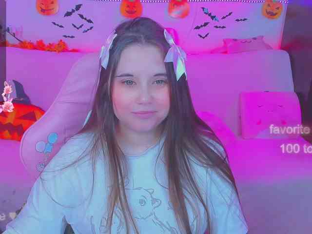 LoliSuccub webcam