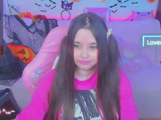 LoliSuccub webcam