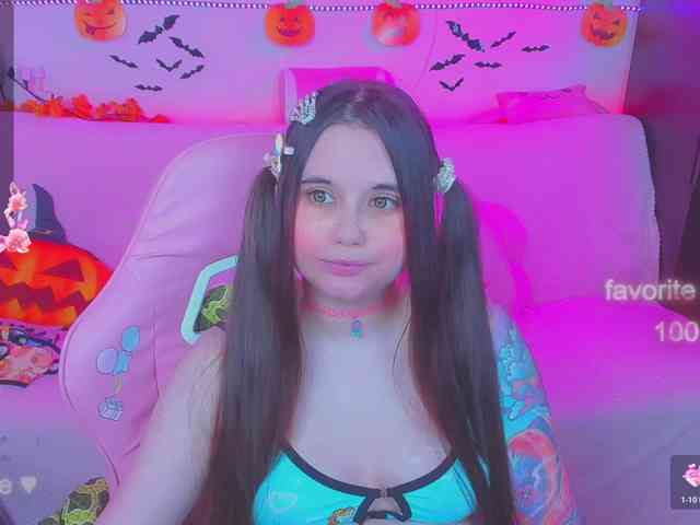 LoliSuccub webcam