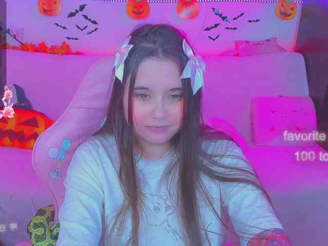 LoliSuccub webcam