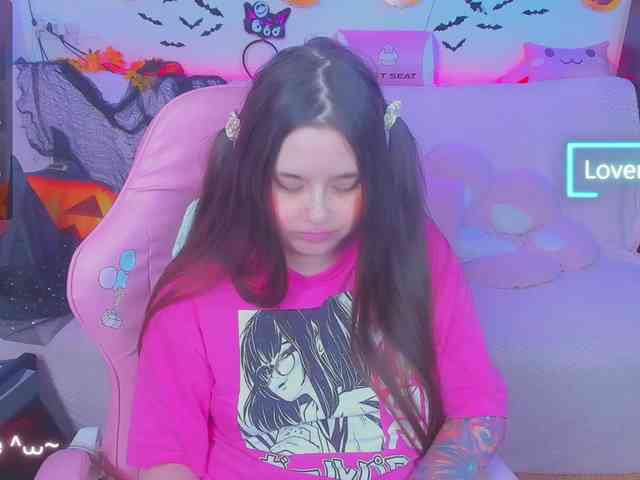 LoliSuccub webcam