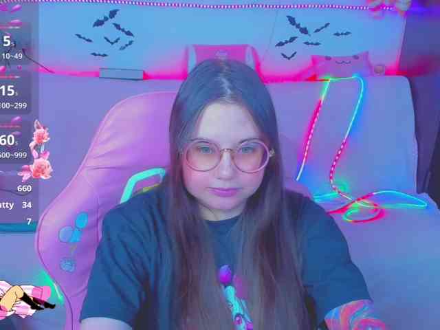 LoliSuccub webcam