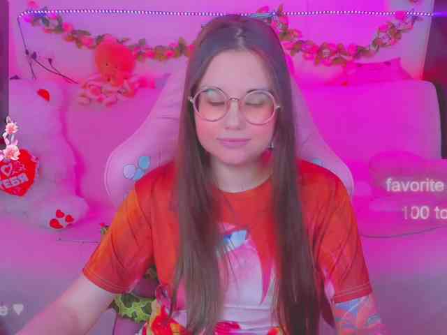 LoliSuccub webcam