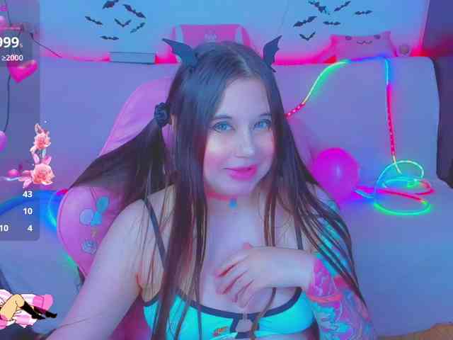 LittleKitsune Live Webcam on BongaCams