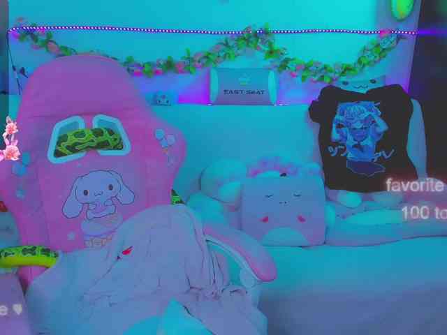 LoliSuccub webcam