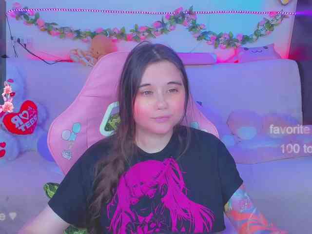LoliSuccub webcam