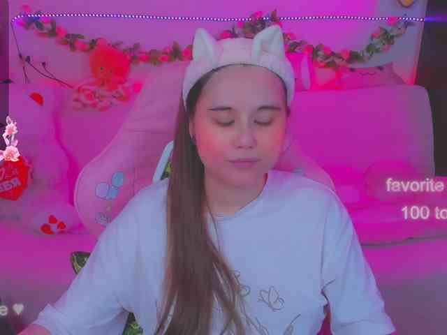 LoliSuccub webcam