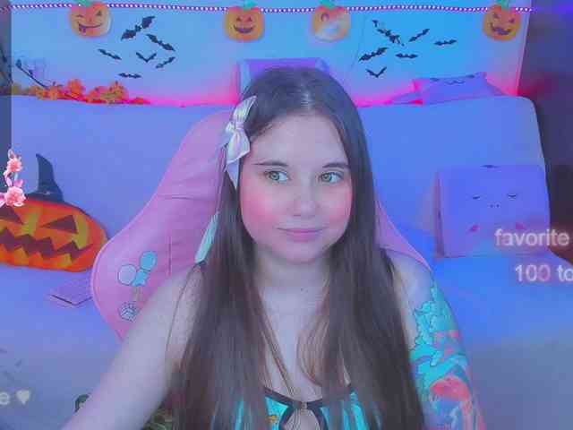 LoliSuccub webcam