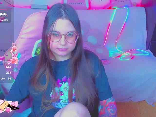 LoliSuccub webcam