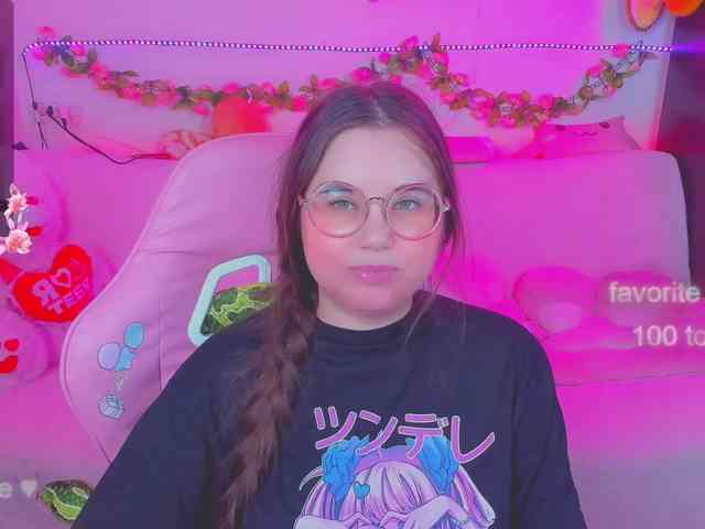 LoliSuccub webcam