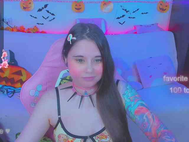 LoliSuccub webcam