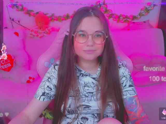 LoliSuccub webcam
