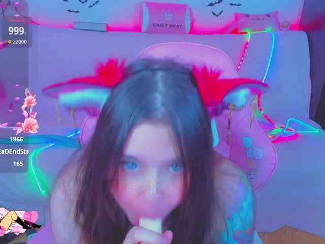 LoliSuccub webcam
