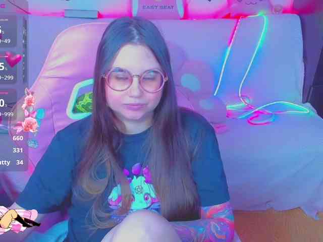 LoliSuccub webcam